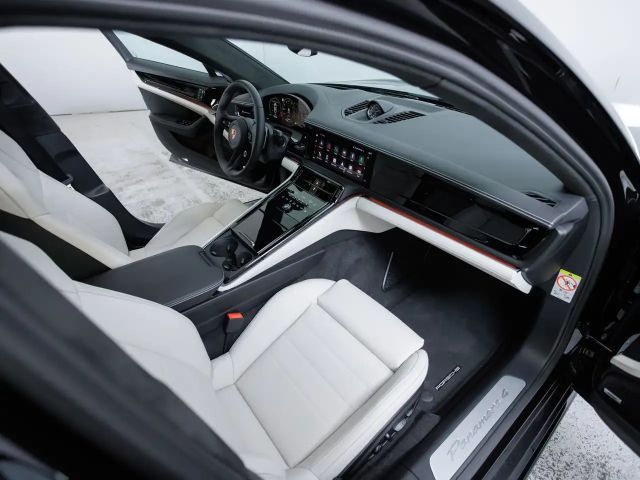 Porsche Panamera 4 E-Hybrid