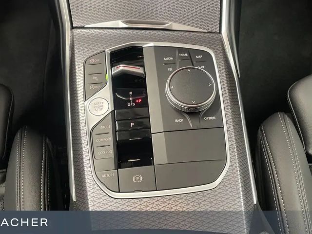 BMW 330 330i M-Sport Sedan xDrive