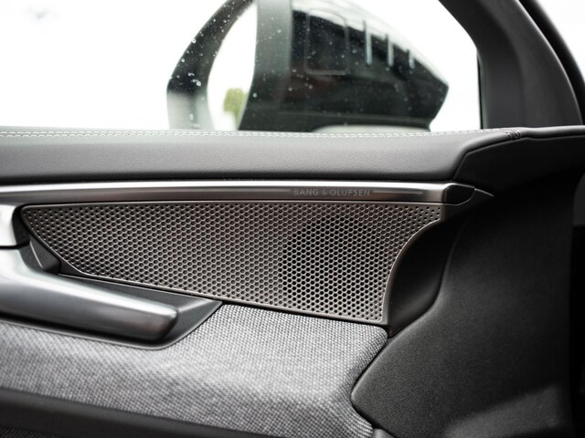 Audi A6 Avant Quattro S-Tronic