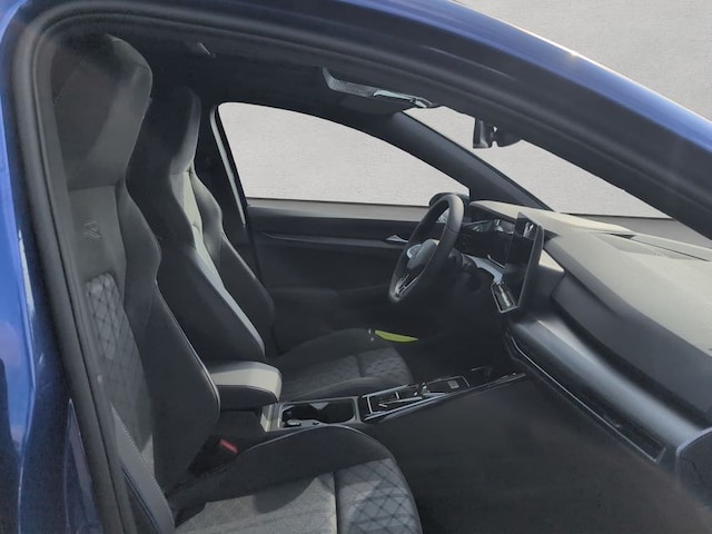 Volkswagen Golf DSG R-Line