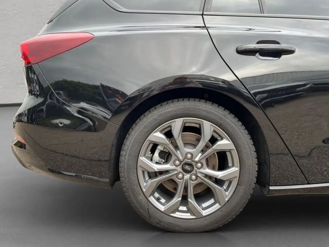 Ford Focus ST Line Wagon
