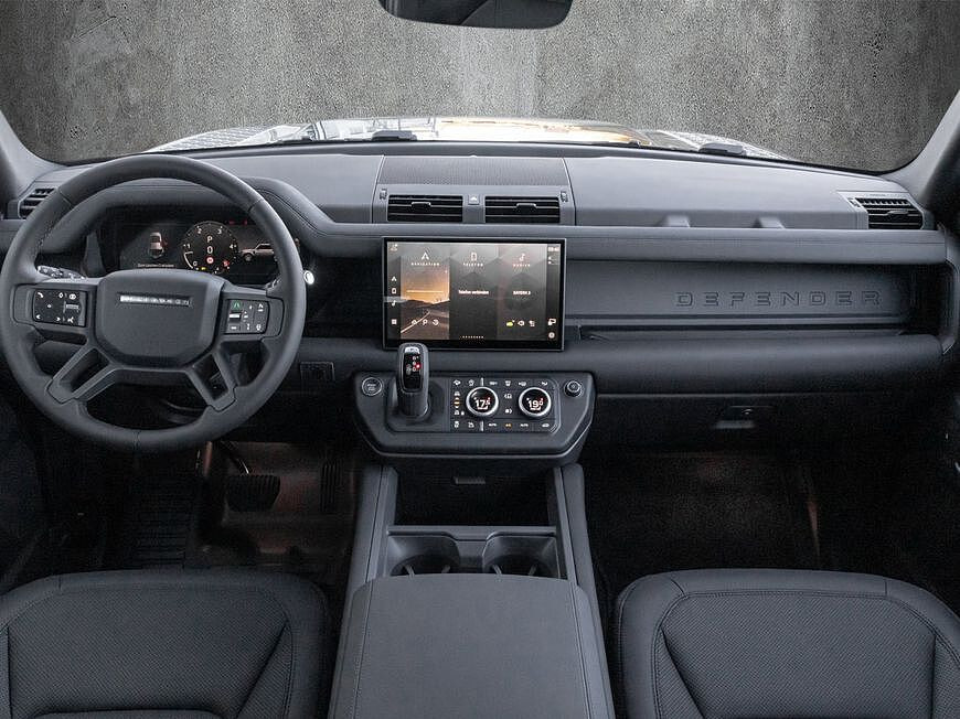 Land Rover Defender 110 Dynamic SE