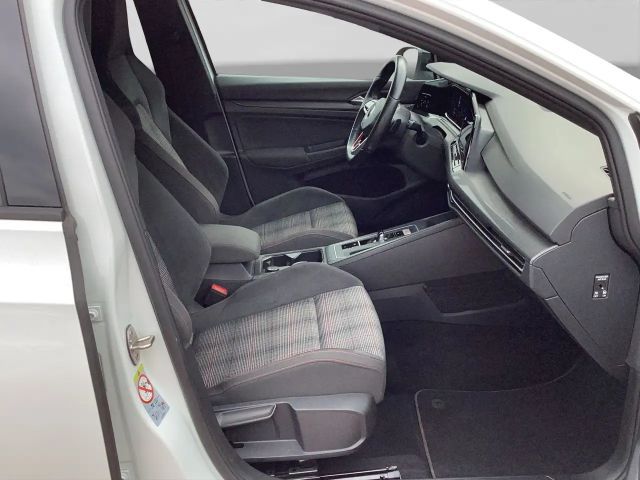 Volkswagen Golf GTI Style