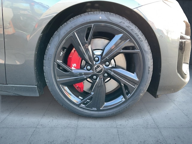 Audi A6 e-tron Avant Quattro