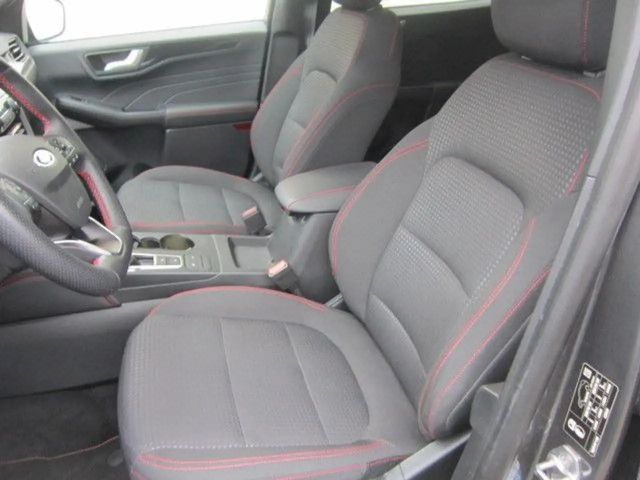 Ford Kuga Hybrid ST Line