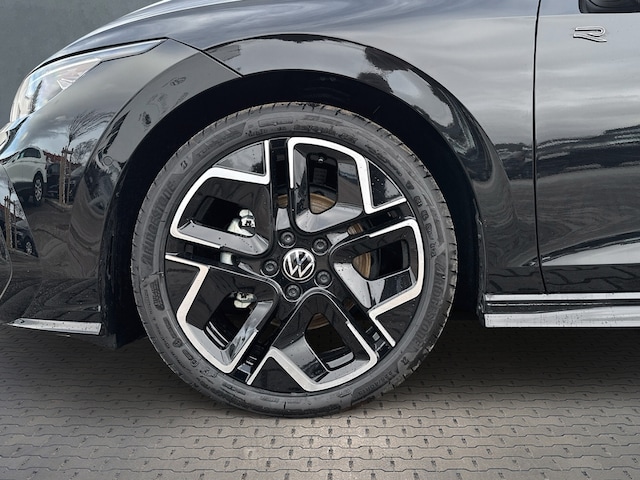 Volkswagen Golf 1.5 eTSI R-Line Variant