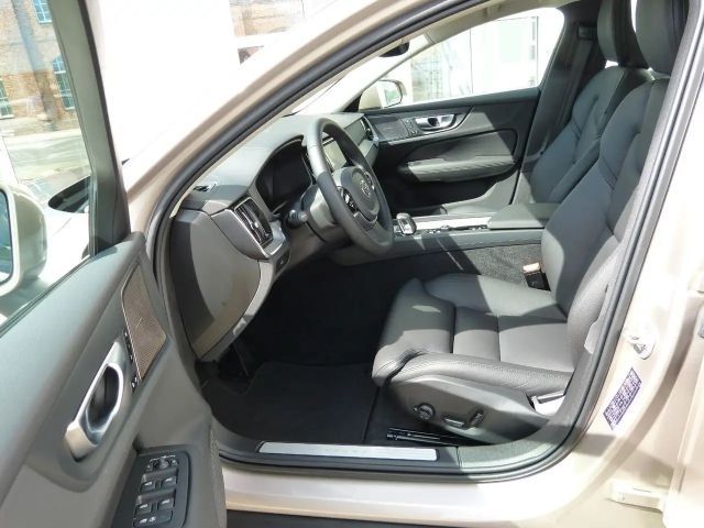 Volvo V60 Cross Country AWD Ultimate