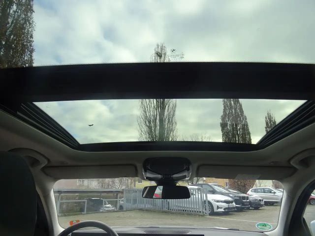 BMW 320 320e Touring