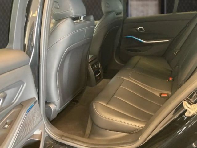 BMW 320 320d Sedan xDrive