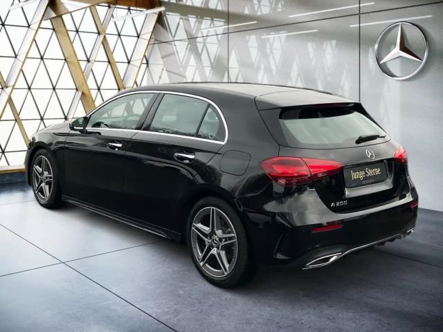 Mercedes-Benz A 200 AMG Line