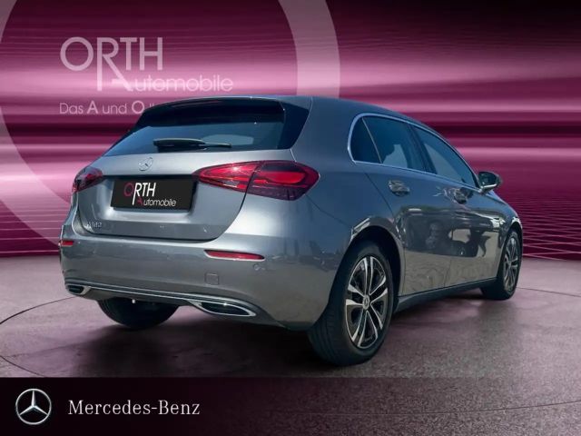 Mercedes-Benz A 180 Progressive