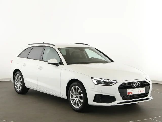 Audi A4 40 TFSI Avant S-Tronic