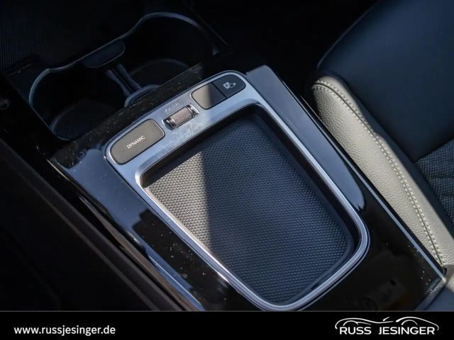 Mercedes-Benz A 180 A 180 d Progressive