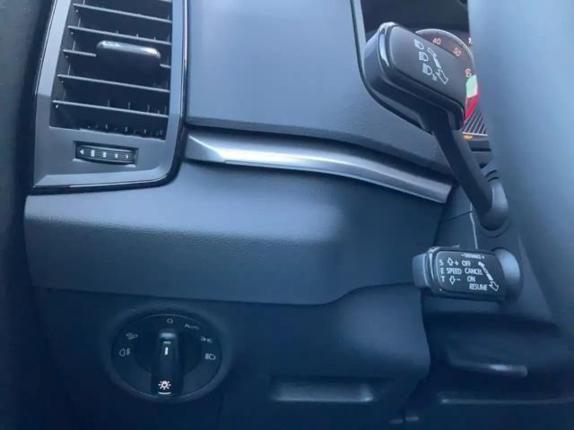 Skoda Karoq 1.5 TSI Tour