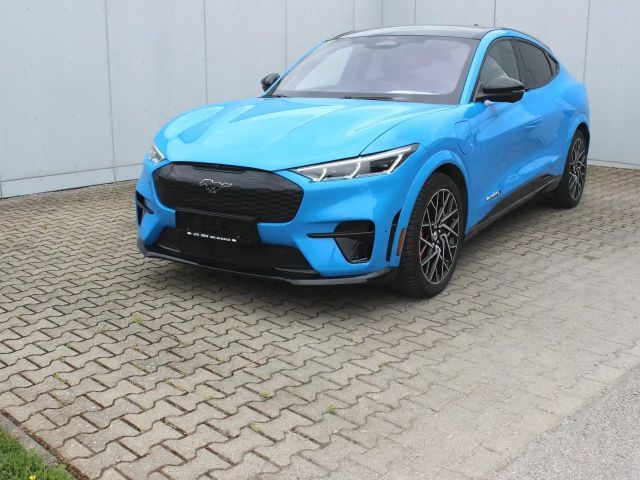 Ford Mustang Mach-E AWD GT