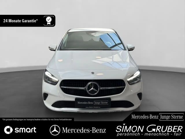 Mercedes-Benz B 180 Progressive Sedan