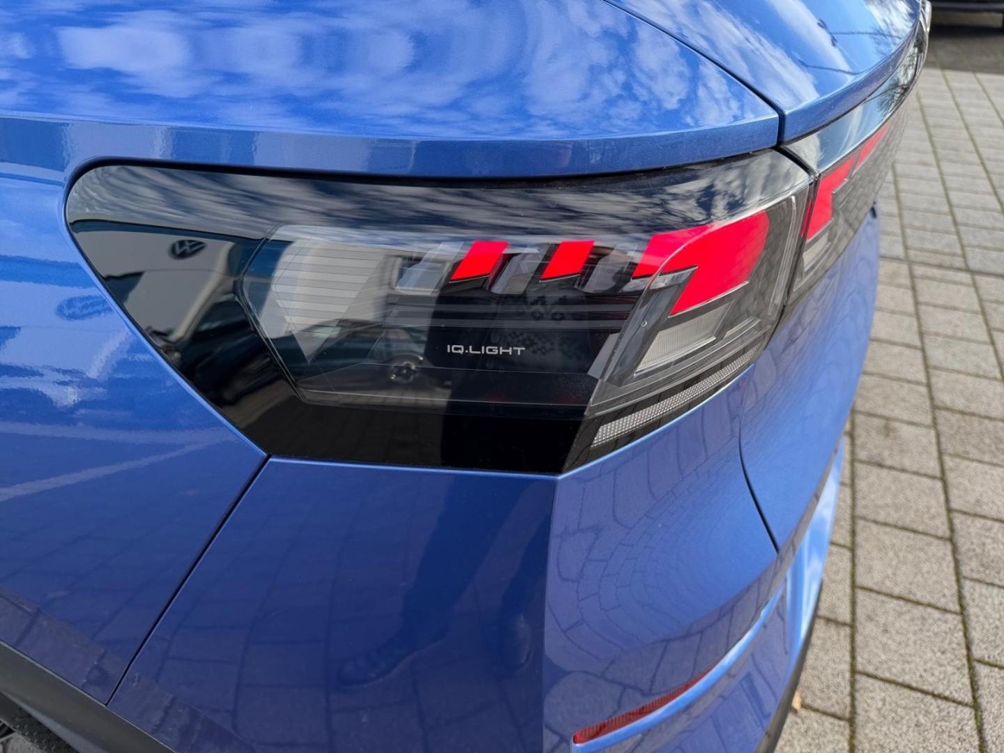 Volkswagen T-Roc IQ.Drive R-Line Style