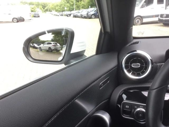 Mercedes-Benz A 220 4MATIC Progressive