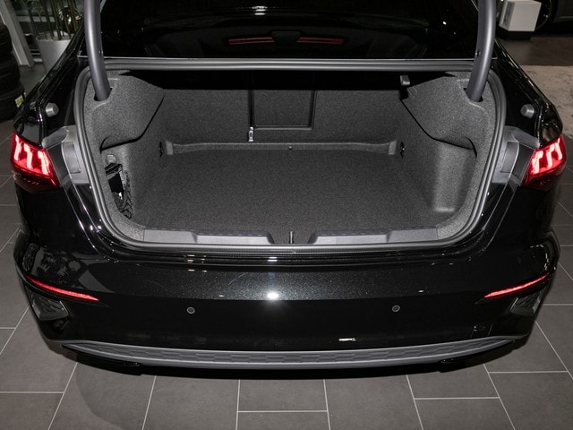 Audi A3 35 TFSI S-Line S-Tronic Sedan