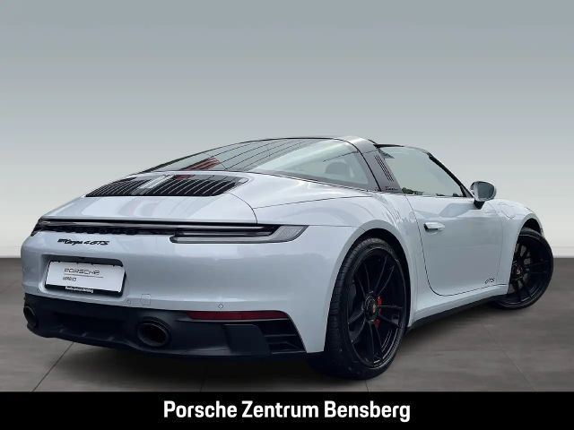 Porsche 992 4 Cabrio GTS Targa