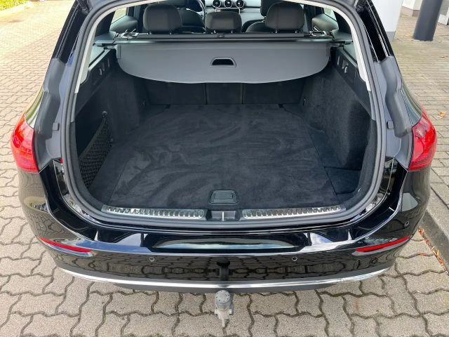 Mercedes-Benz C 200 AVANTGARDE C 200 d Estate