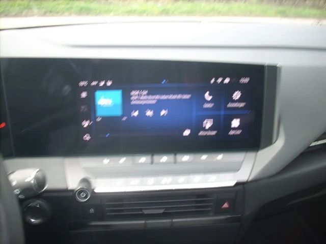 Opel Astra Elegance business+