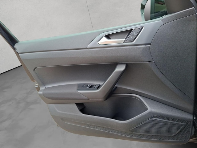 Volkswagen Taigo 1.0 TSI DSG R-Line