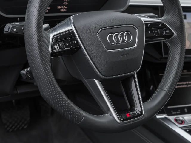 Audi e-tron Quattro