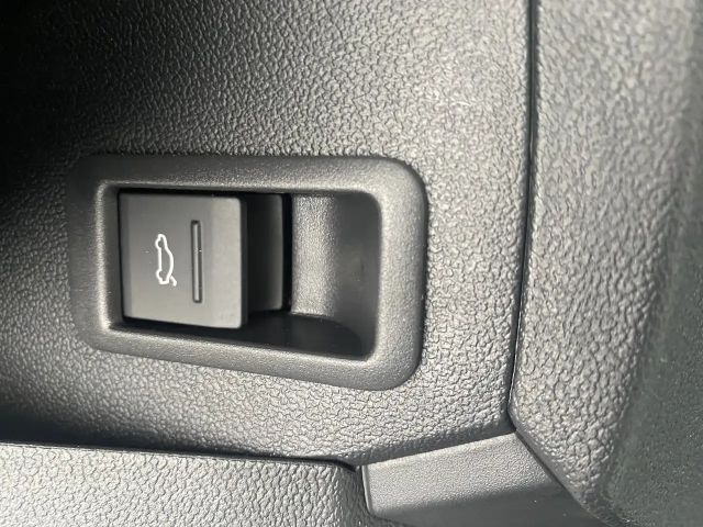 Audi A3 30 TFSI Sedan