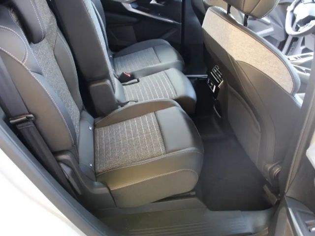 Peugeot E-5008 Allure Pack