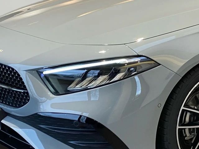 Mercedes-Benz A 180 AMG Line