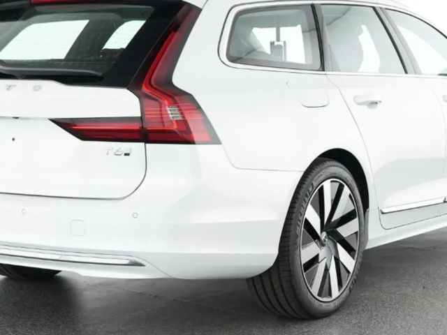 Volvo V90 AWD Core T6