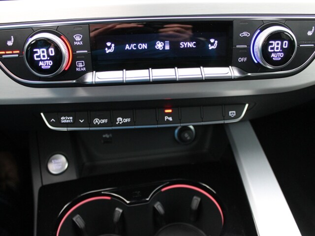 Audi A4 40 TDI Avant Quattro S-Line S-Tronic