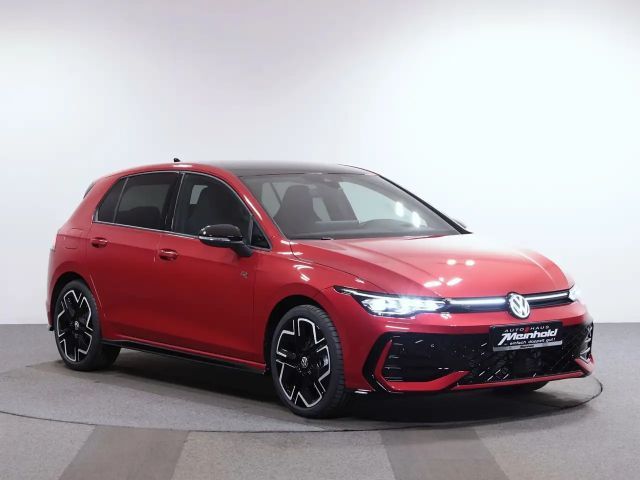 Volkswagen Golf 1.5 TSI R-Line Style