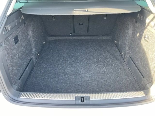 Skoda Superb 2.0 TDI Ambition Combi