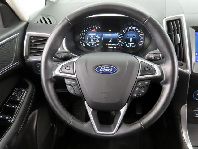 Ford S-Max Titanium