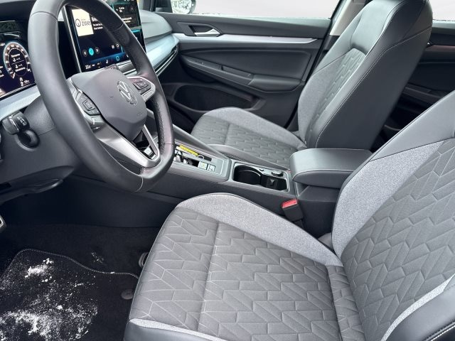 Volkswagen Golf 1.5 eTSI DSG Golf VIII