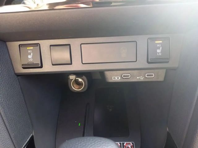 Toyota Yaris Cross Teamplayer,Safety-Paket,Winter-Paket