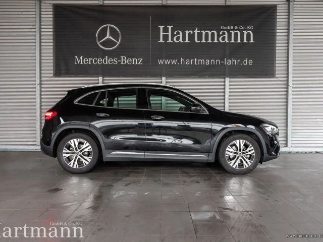 Mercedes-Benz GLA 180 Progressive