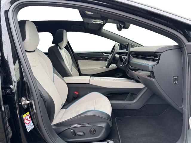 Volkswagen ID.7 SMARTGLAS/NAVI/HARMAN/MATRIX