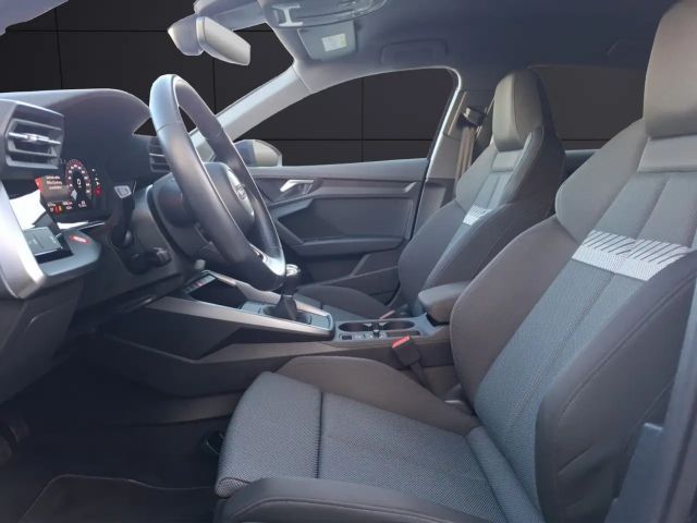 Audi A3 30 TFSI Sedan Sportback