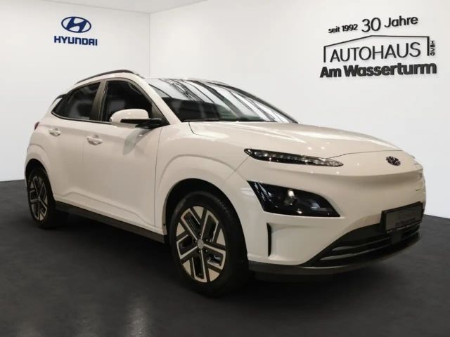 Hyundai Kona 2WD Select