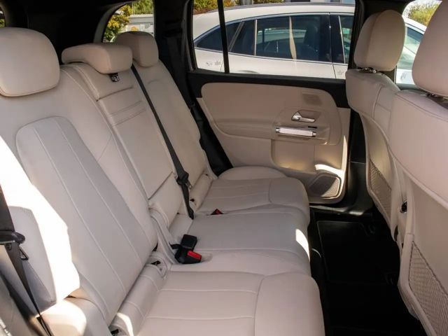 Mercedes-Benz EQB 300 4MATIC Progressive