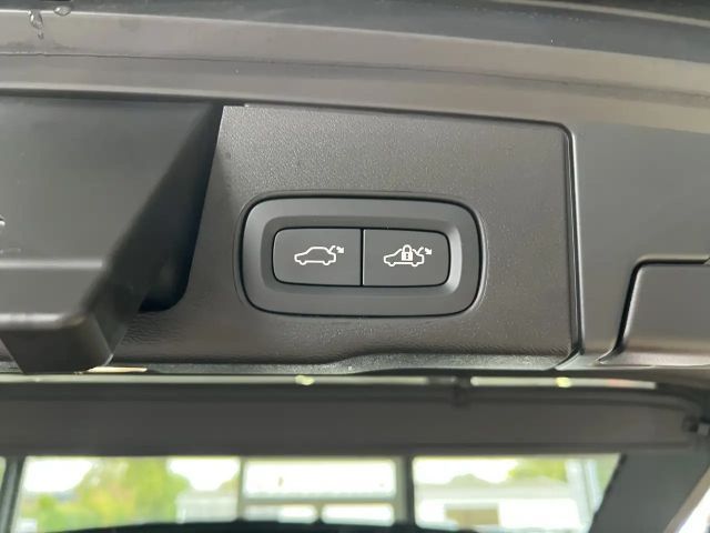 Volvo XC60 AWD Dark Plus Recharge T6