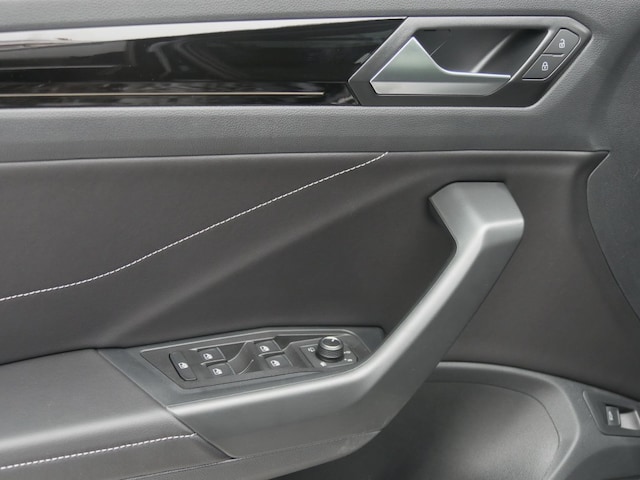 Volkswagen T-Roc 1.5 TSI DSG R-Line