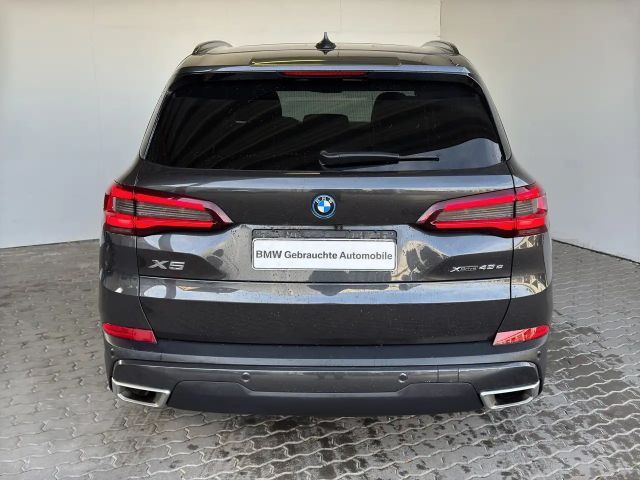BMW X5 xDrive45e