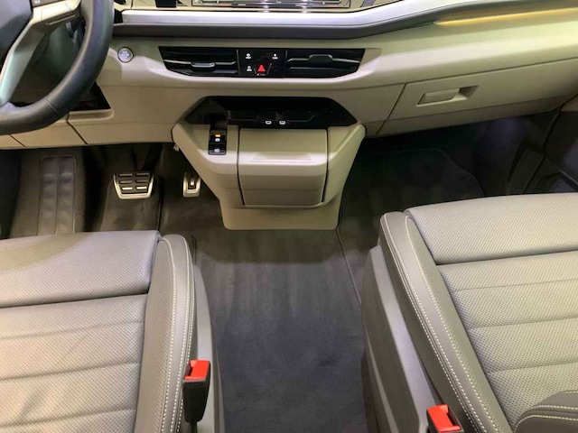 Volkswagen Multivan DSG Lang Style T7