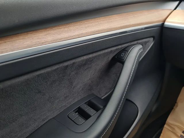 Tesla Model 3 Standard Range