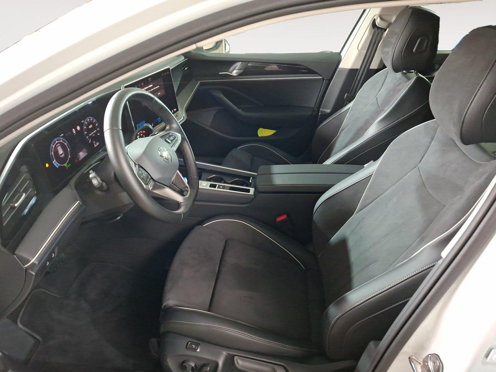 Volkswagen Passat 1.5 eTSI Business Variant