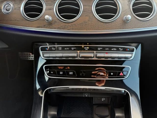 Mercedes-Benz E 300 AMG Line Designo Sedan